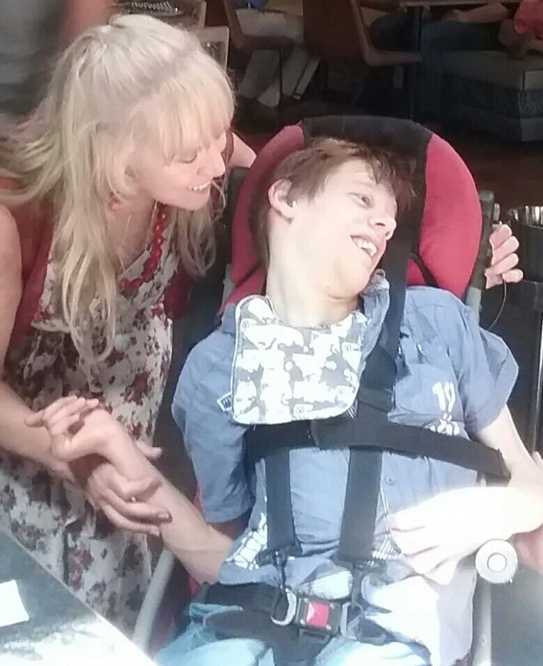 August en ek kuier Menlyn Maine